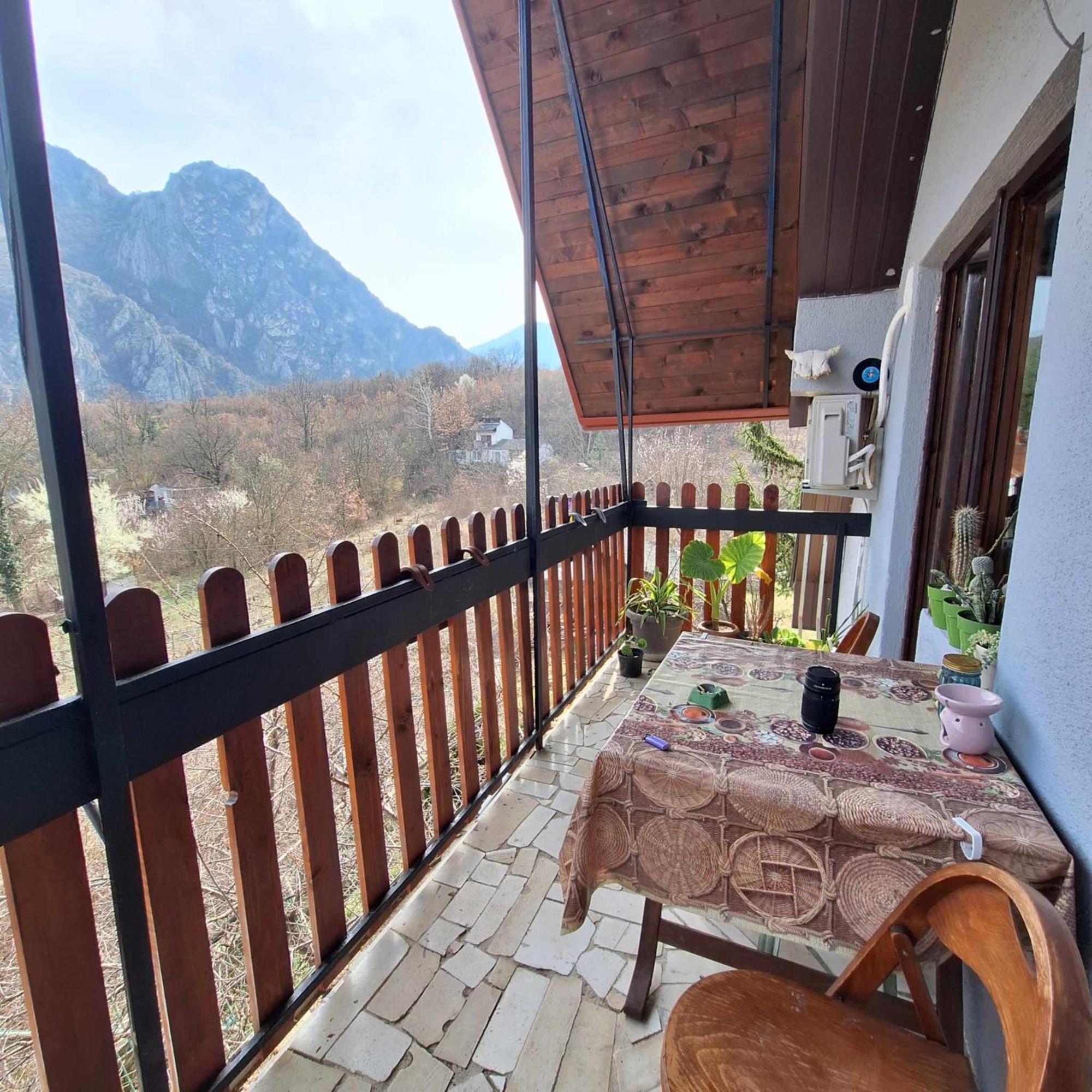 Canyon Matka Nature Apartments With A Terrace Skopje Esterno foto