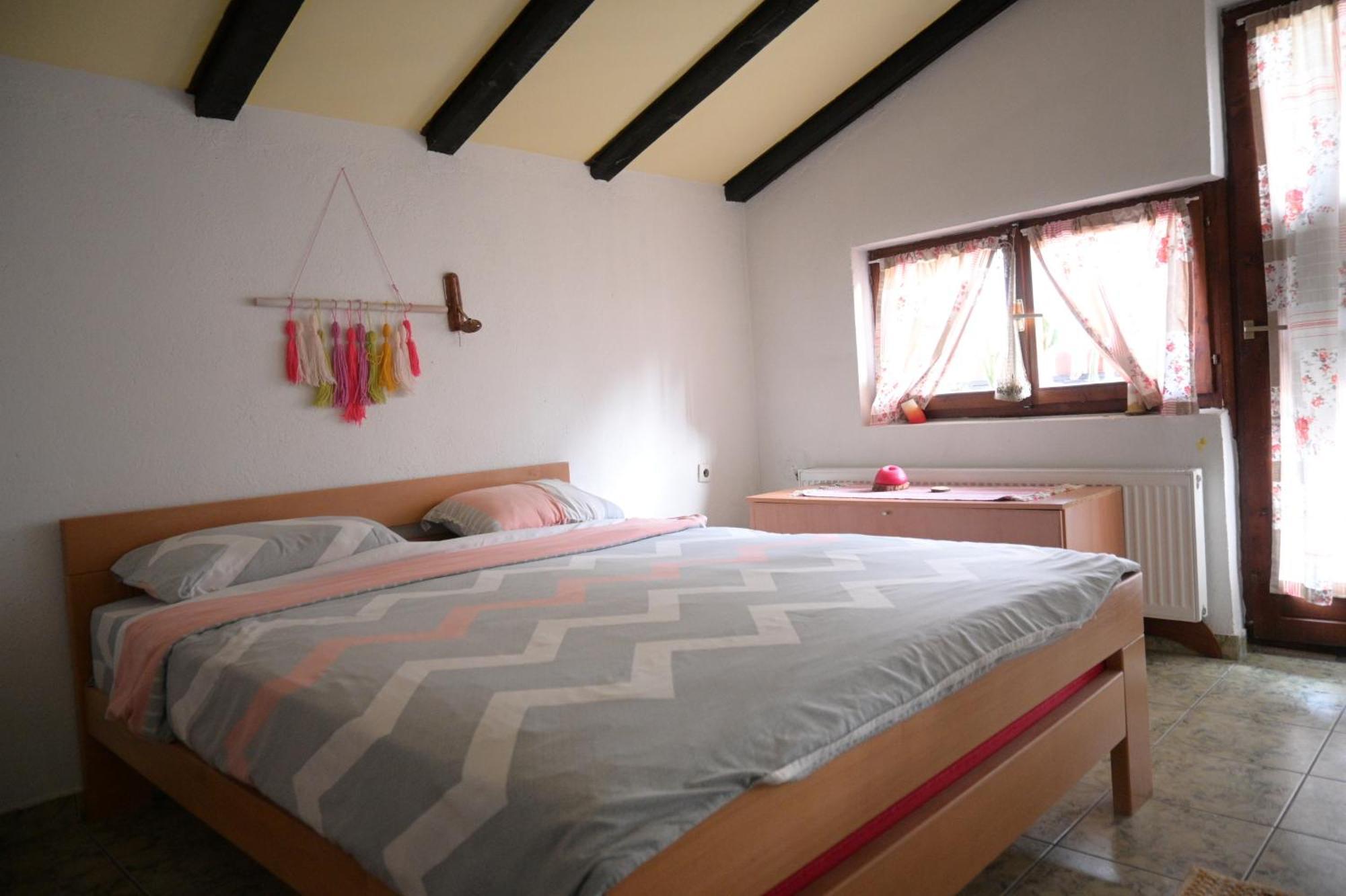 Canyon Matka Nature Apartments With A Terrace Skopje Esterno foto